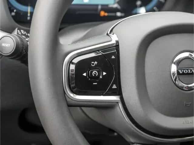 Volvo XC60 Plus Dark B4 Benzin StandHZG  BLIS Leder Me 11/2023-photo-13