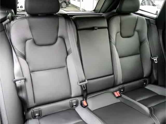 Volvo XC60 Plus Dark B4 Benzin StandHZG  BLIS Leder Me 11/2023-photo-3