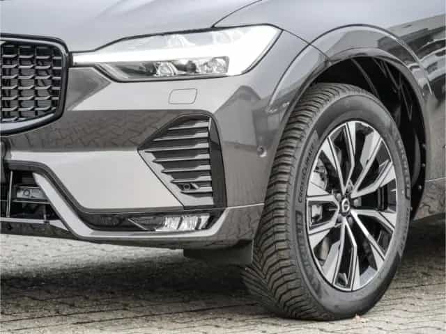 Volvo XC60 Plus Dark B4 Benzin StandHZG  BLIS Leder Me 11/2023-photo-4