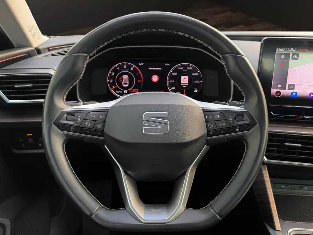 Seat Leon ST Xcellence DSG°ACC°LED°KAMERA°KEYLESS°SHZ 12/2020-photo-10