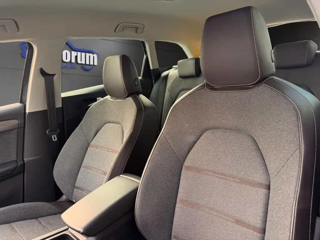 Seat Leon ST Xcellence DSG°ACC°LED°KAMERA°KEYLESS°SHZ 12/2020-photo-14