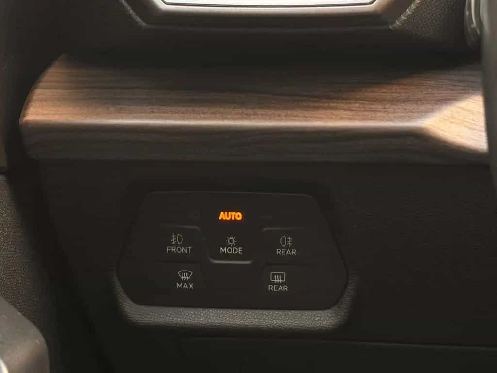 Seat Leon ST Xcellence DSG°ACC°LED°KAMERA°KEYLESS°SHZ 12/2020-photo-26