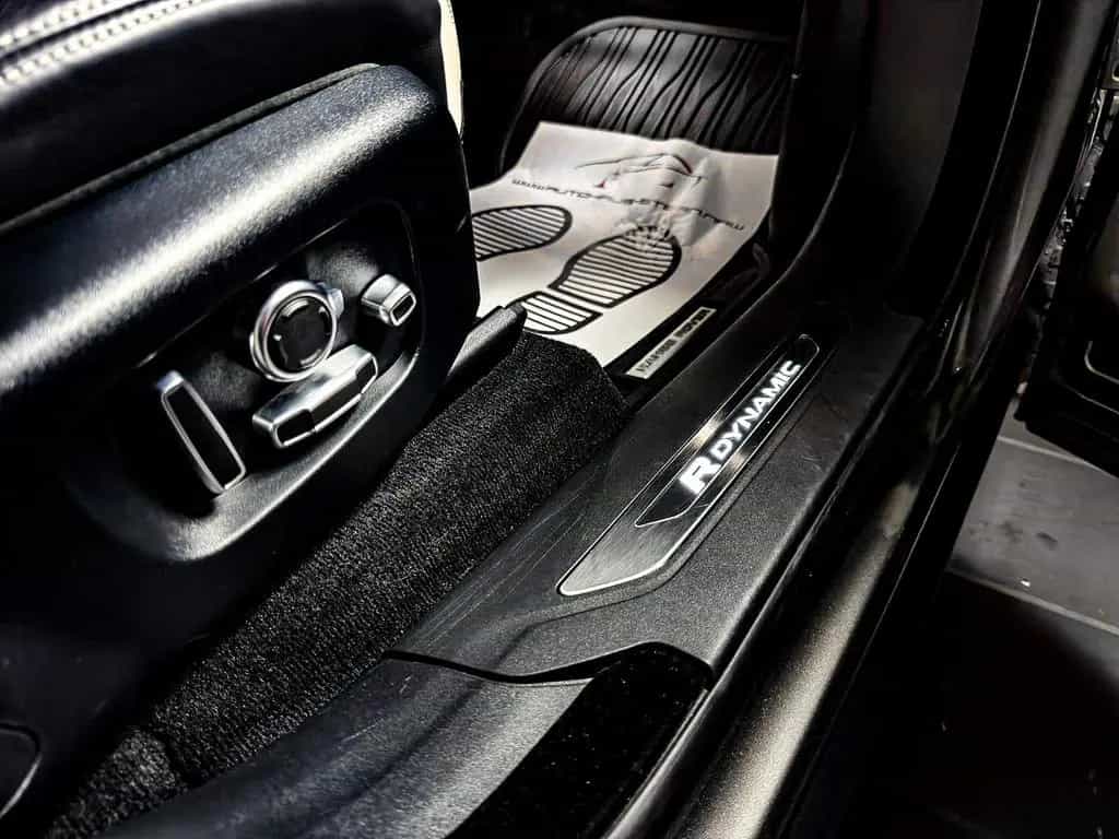 Land Rover Range Rover Rover Velar First Edition*R-Dynamik*PANO* 10/2017-photo-18