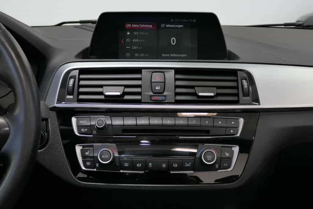 BMW 2 Series 218 d M Sport *Navi*Leder*H&K*LED*AHK*LM18* 04/2018-photo-27