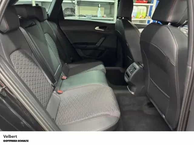 Seat Leon Sportstourer FR-Line 1.5 eTSI DSG Kamera  L 06/2025-photo-7