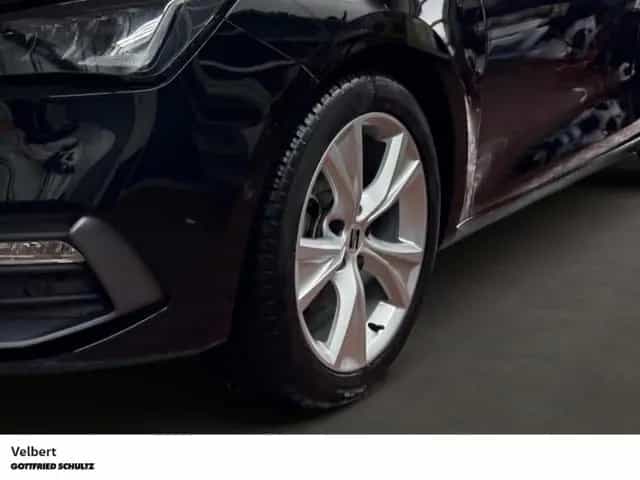 Seat Leon Sportstourer FR-Line 1.5 eTSI DSG Kamera  L 06/2025-photo-8