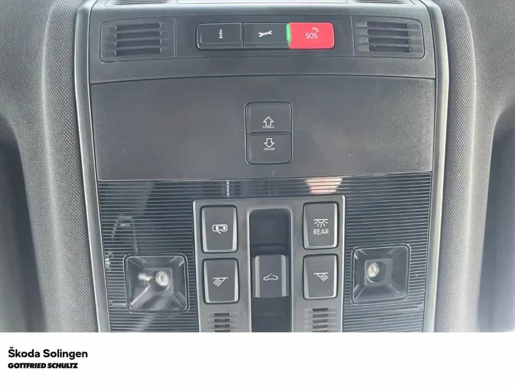 Skoda Karoq 1.5 TSI Sportline DSG   AHK   Pano   Kamer 02/2025-photo-22