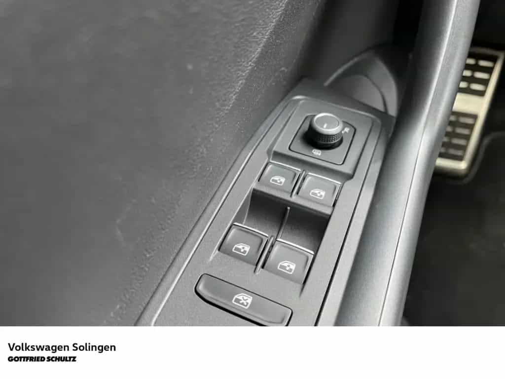 Volkswagen T-Roc 1.5 TSI Sport Pano   Klima   SHZ   PDC   L 07/2018-photo-10