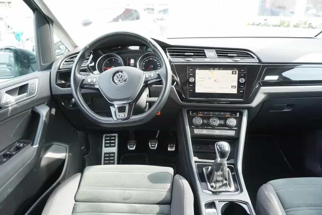 Volkswagen Touran 2.0 TDI R-Line LED Massagesitz Navi 04/2020-photo-12