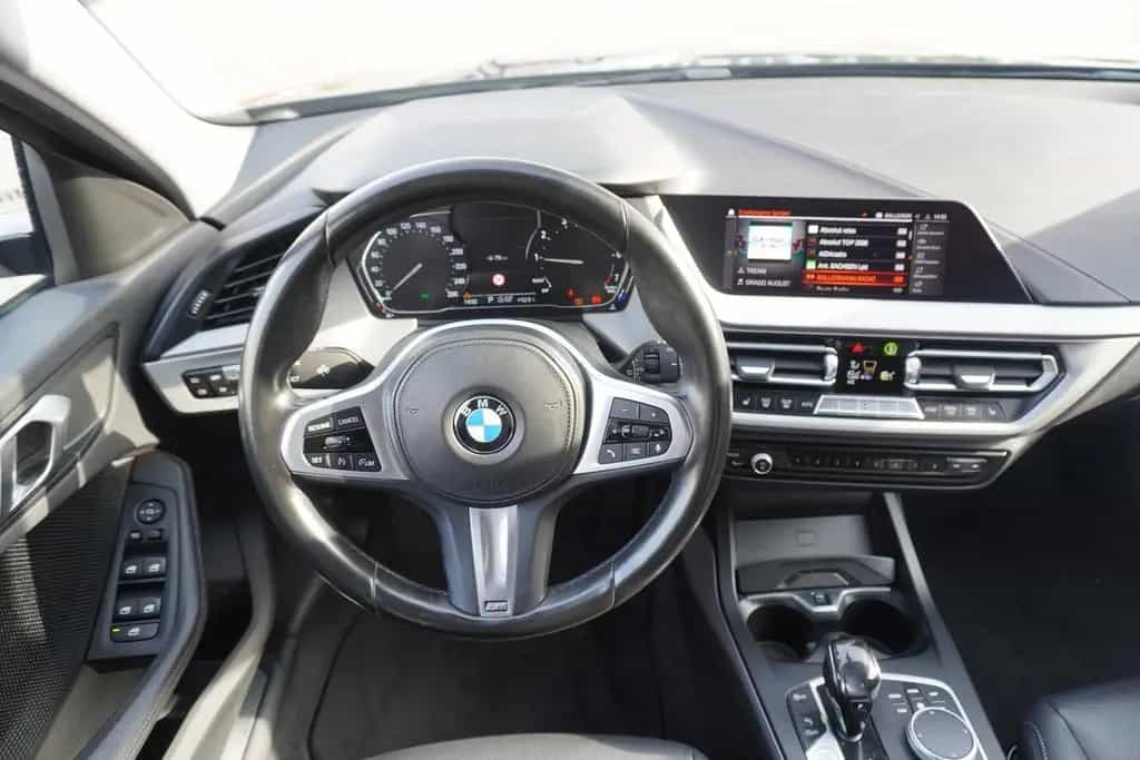 BMW 118 i Advantage Shadow Line Klimaaut. LED Navi 03/2021-photo-10