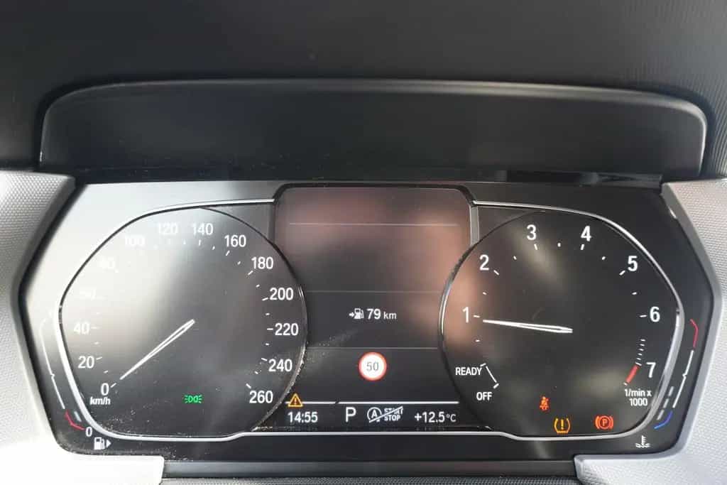 BMW 118 i Advantage Shadow Line Klimaaut. LED Navi 03/2021-photo-12