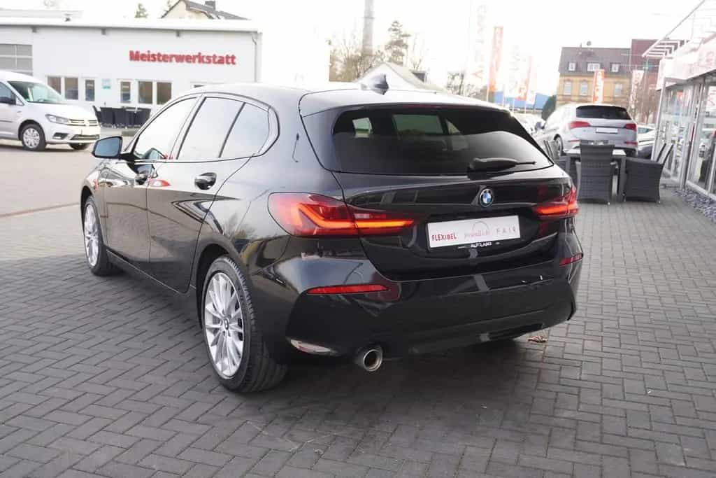 BMW 118 i Advantage Shadow Line Klimaaut. LED Navi 03/2021-photo-2