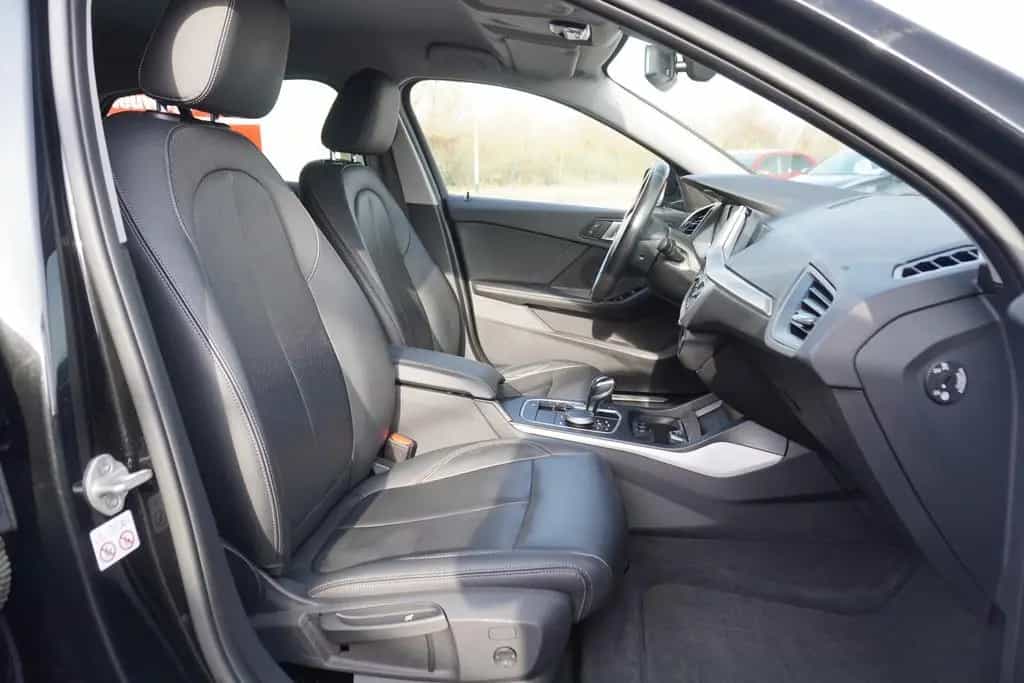 BMW 118 i Advantage Shadow Line Klimaaut. LED Navi 03/2021-photo-26