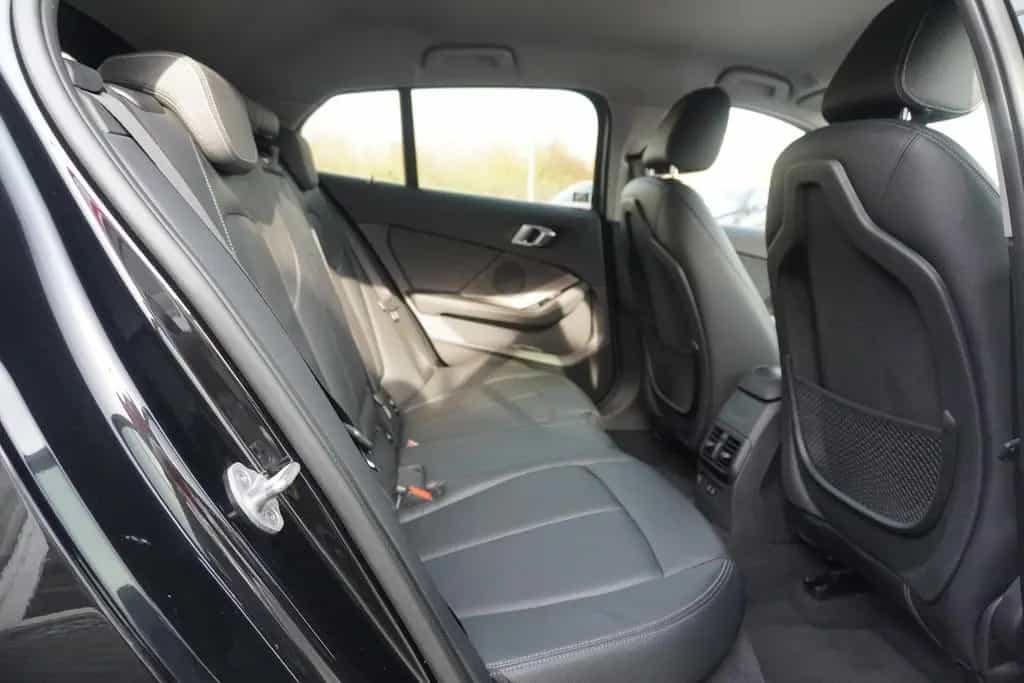 BMW 118 i Advantage Shadow Line Klimaaut. LED Navi 03/2021-photo-27