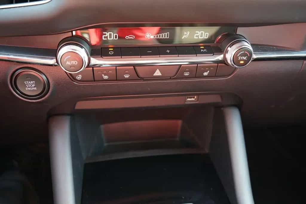 Mazda 3 2.0 M-Hybrid Selection Navi Head-Up ACC Kamera 12/2020-photo-26