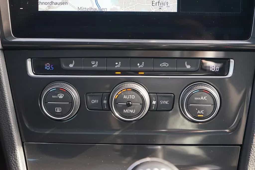 Volkswagen Golf VII Variant 1.4 TSI Allstar Navi ACC Panora 05/2017-photo-18