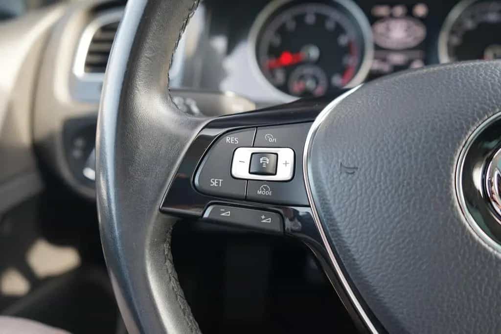 Volkswagen Golf VII Variant 1.4 TSI Allstar Navi ACC Panora 05/2017-photo-23