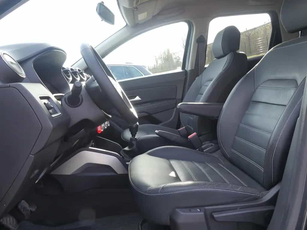 Dacia Duster II 1.3 TCE Prestige Leder Sitzheizung PDC 06/2019-photo-27