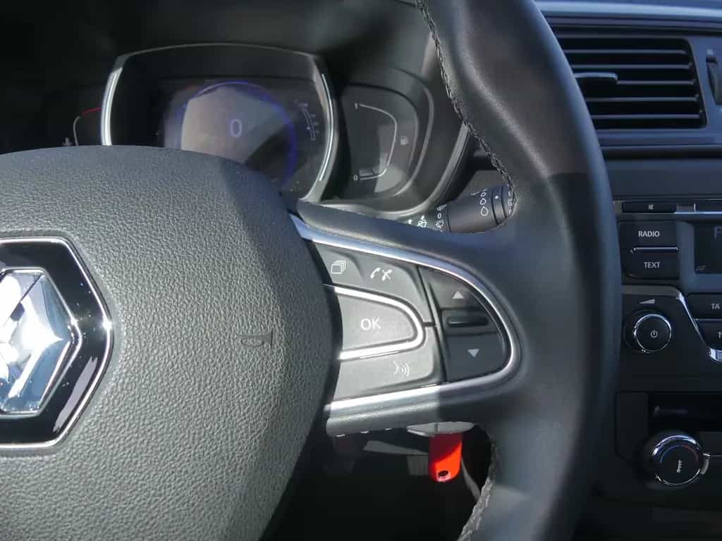 Renault Kadjar 1.3 TCE Life Tempomat Bluetooth Klimaaut. 08/2019-photo-21