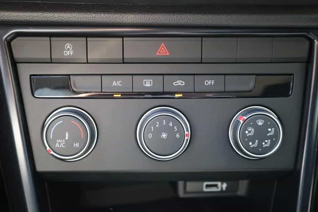 Volkswagen T-Roc 1.0 ACC Klima Spurhalte Bluetooth USB 11/2018-photo-14