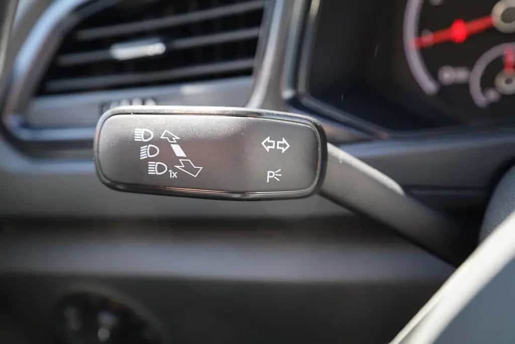 Volkswagen T-Roc 1.0 ACC Klima Spurhalte Bluetooth USB 11/2018-photo-21