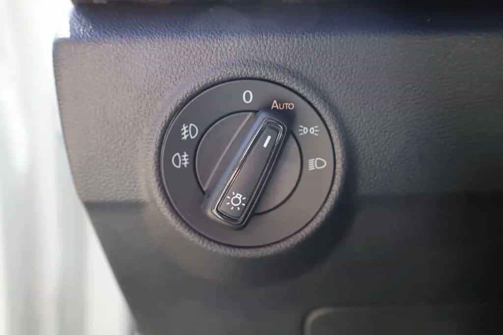 Volkswagen T-Roc 1.0 ACC Klima Spurhalte Bluetooth USB 11/2018-photo-23