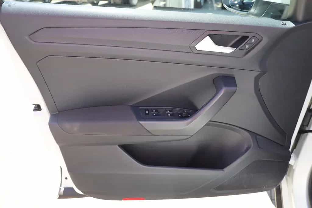 Volkswagen T-Roc 1.0 ACC Klima Spurhalte Bluetooth USB 11/2018-photo-24
