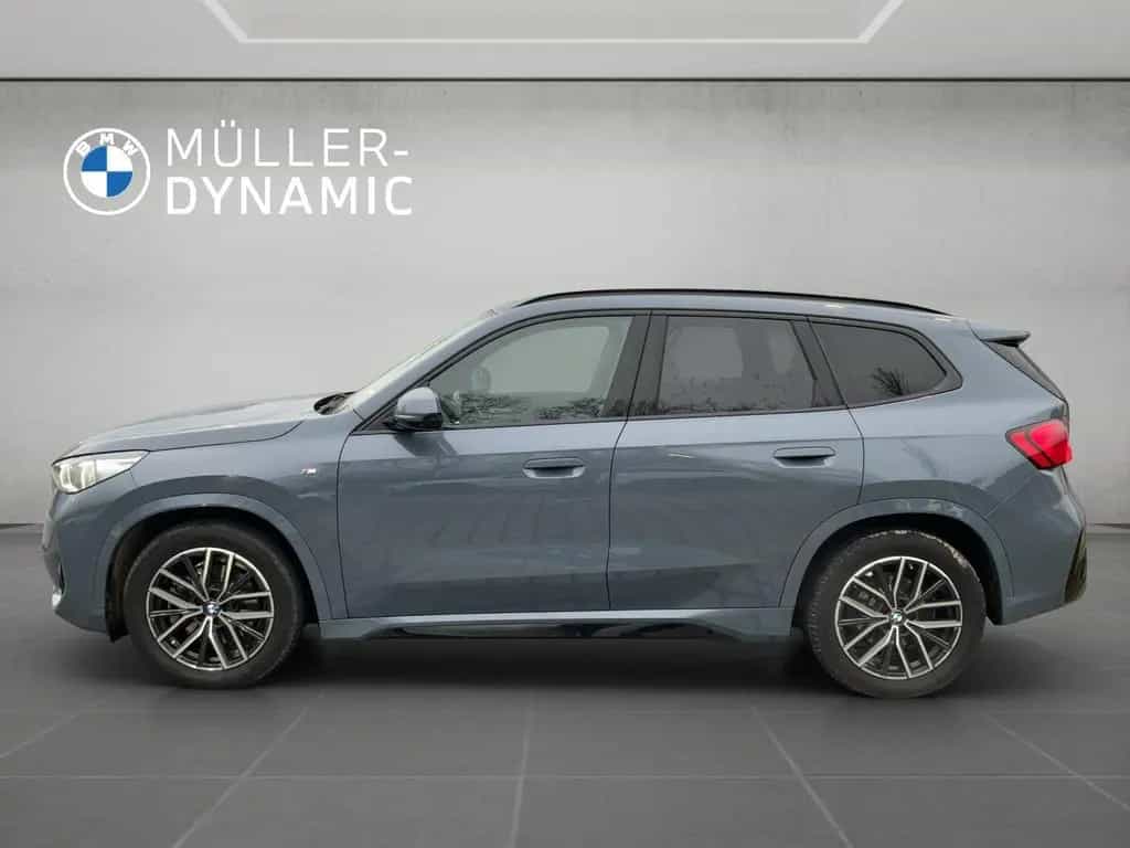 BMW X1 xDrive23i M SPORT LED HUD PANO HIFI 360° KAME 02/2023-photo-1