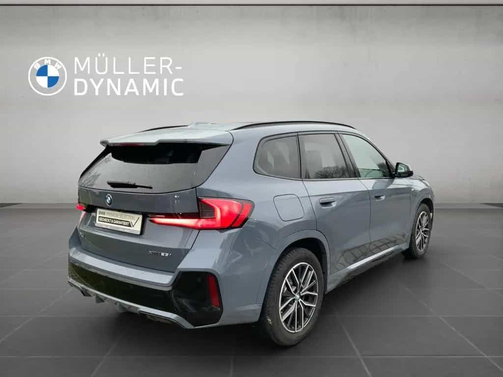 BMW X1 xDrive23i M SPORT LED HUD PANO HIFI 360° KAME 02/2023-photo-4
