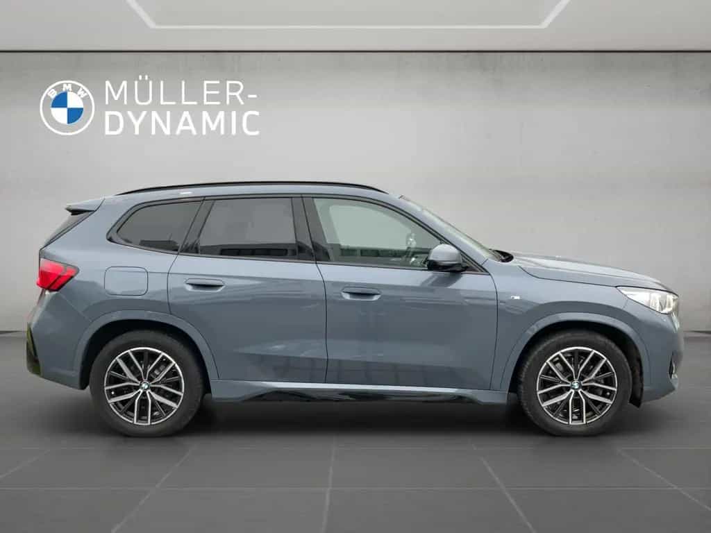 BMW X1 xDrive23i M SPORT LED HUD PANO HIFI 360° KAME 02/2023-photo-5