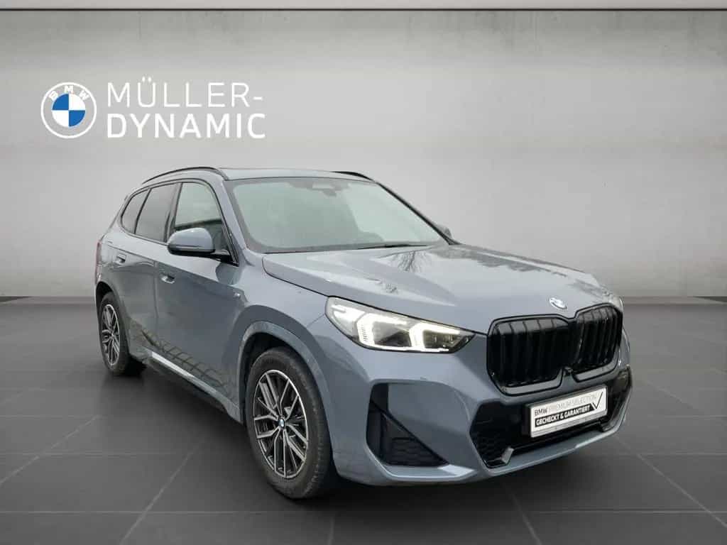 BMW X1 xDrive23i M SPORT LED HUD PANO HIFI 360° KAME 02/2023-photo-6