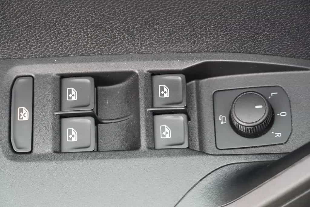 Seat Arona 1.0 TSI Style LED Navi Sitzheizung PDC DAB 06/2021-photo-13