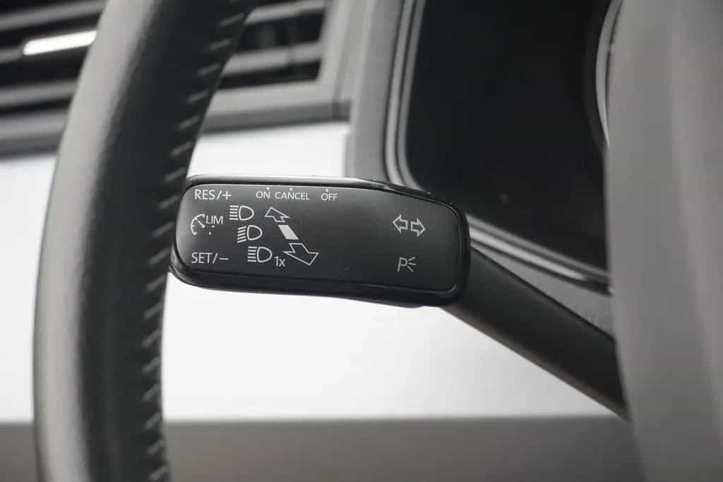 Seat Arona 1.0 TSI Style LED Navi Sitzheizung PDC DAB 06/2021-photo-18