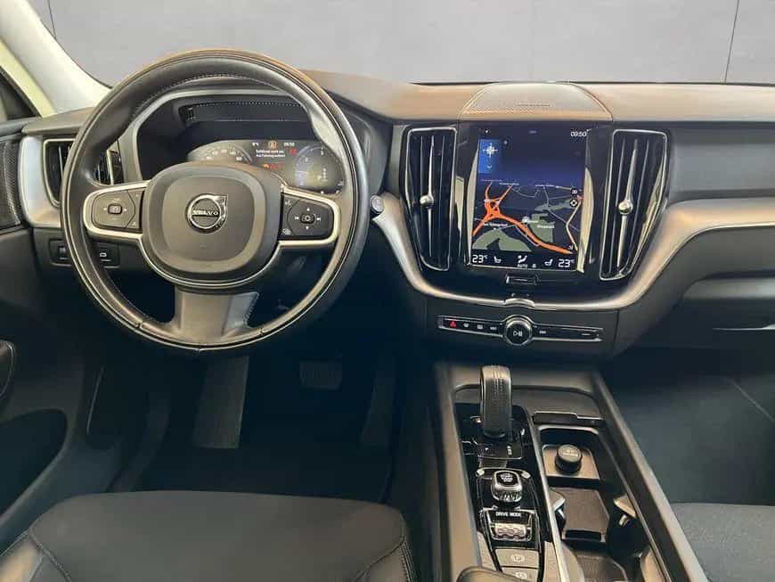 Volvo XC60 B4 AWD Momentum-Pro Aut BLIS 19'' Kamera Vo 12/2020-photo-12