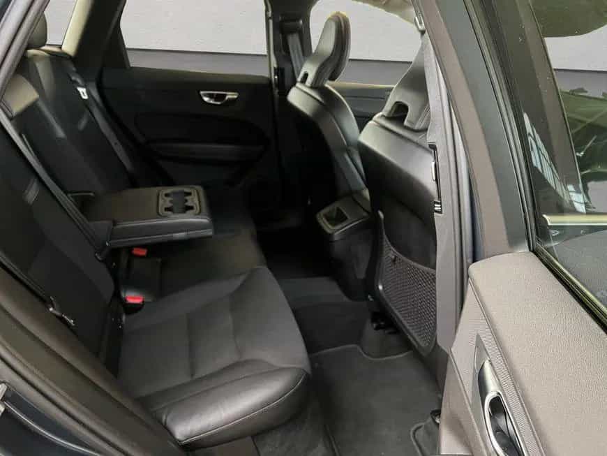 Volvo XC60 B4 AWD Momentum-Pro Aut BLIS 19'' Kamera Vo 12/2020-photo-19