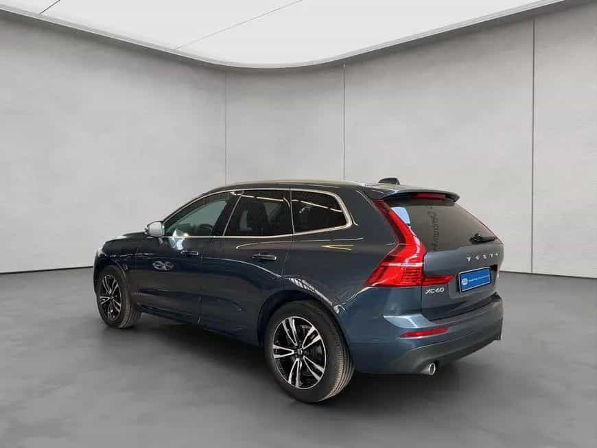 Volvo XC60 B4 AWD Momentum-Pro Aut BLIS 19'' Kamera Vo 12/2020-photo-2