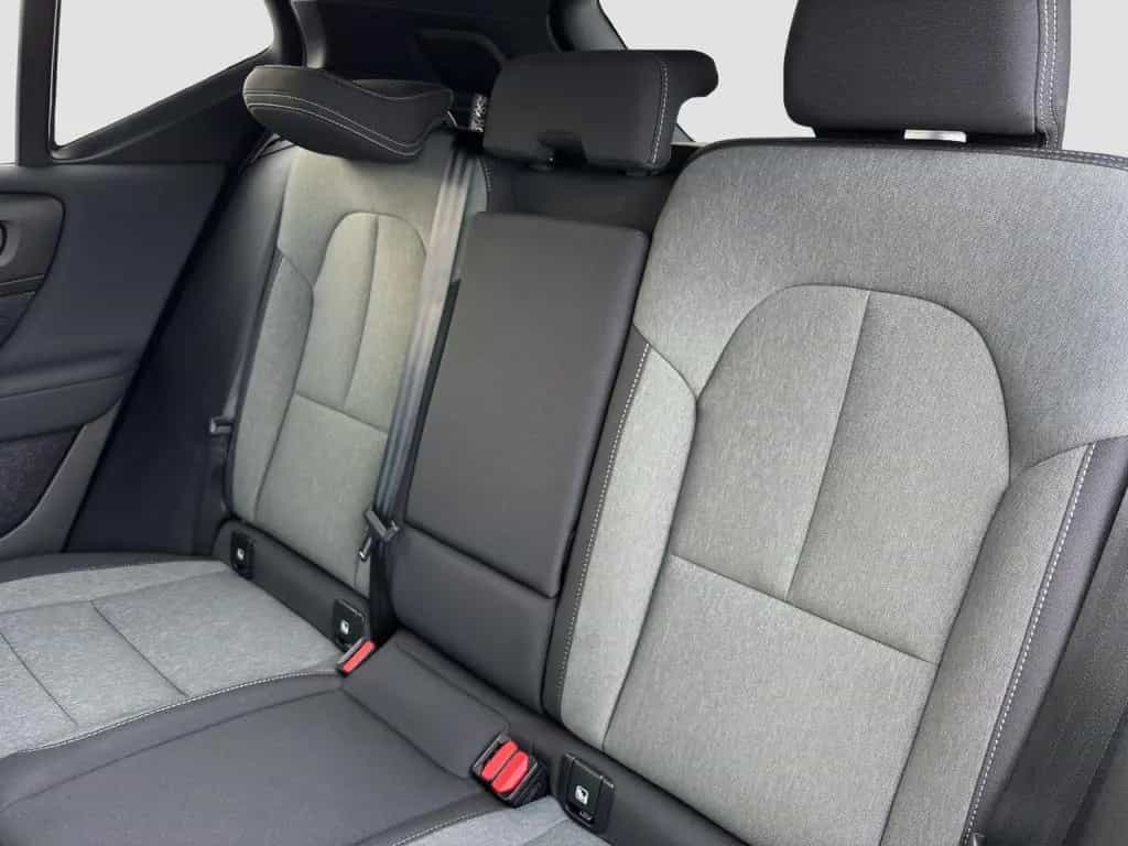 Volvo XC40 B3 Plus Black Edition/Navi/LED/360K/20Zoll 04/2025-photo-13