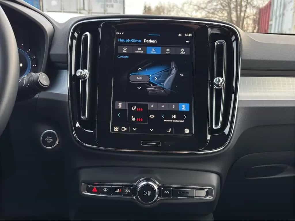 Volvo XC40 B3 Plus Black Edition/Navi/LED/360K/20Zoll 04/2025-photo-19