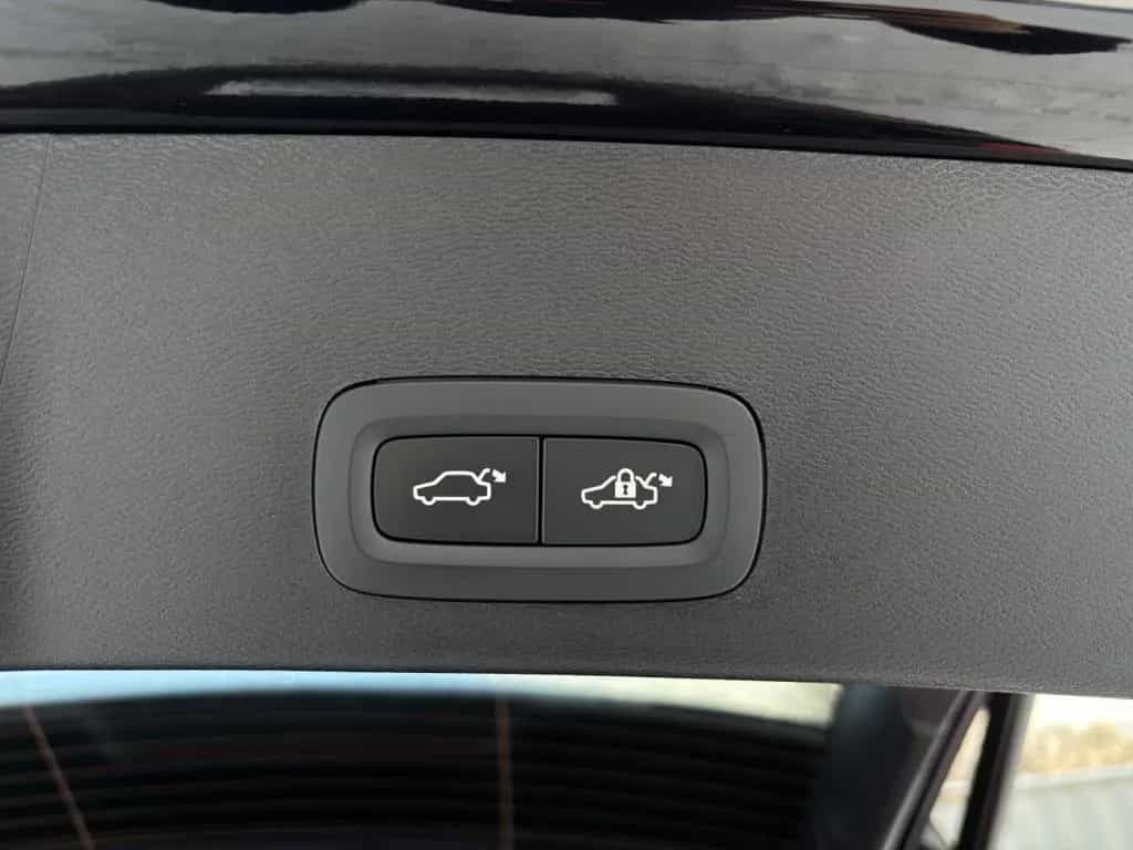 Volvo XC40 B3 Plus Black Edition/Navi/LED/360K/20Zoll 04/2025-photo-20