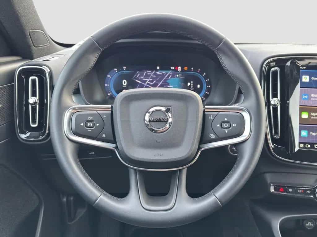 Volvo XC40 B3 Plus Black Edition/Navi/LED/360K/20Zoll 04/2025-photo-6