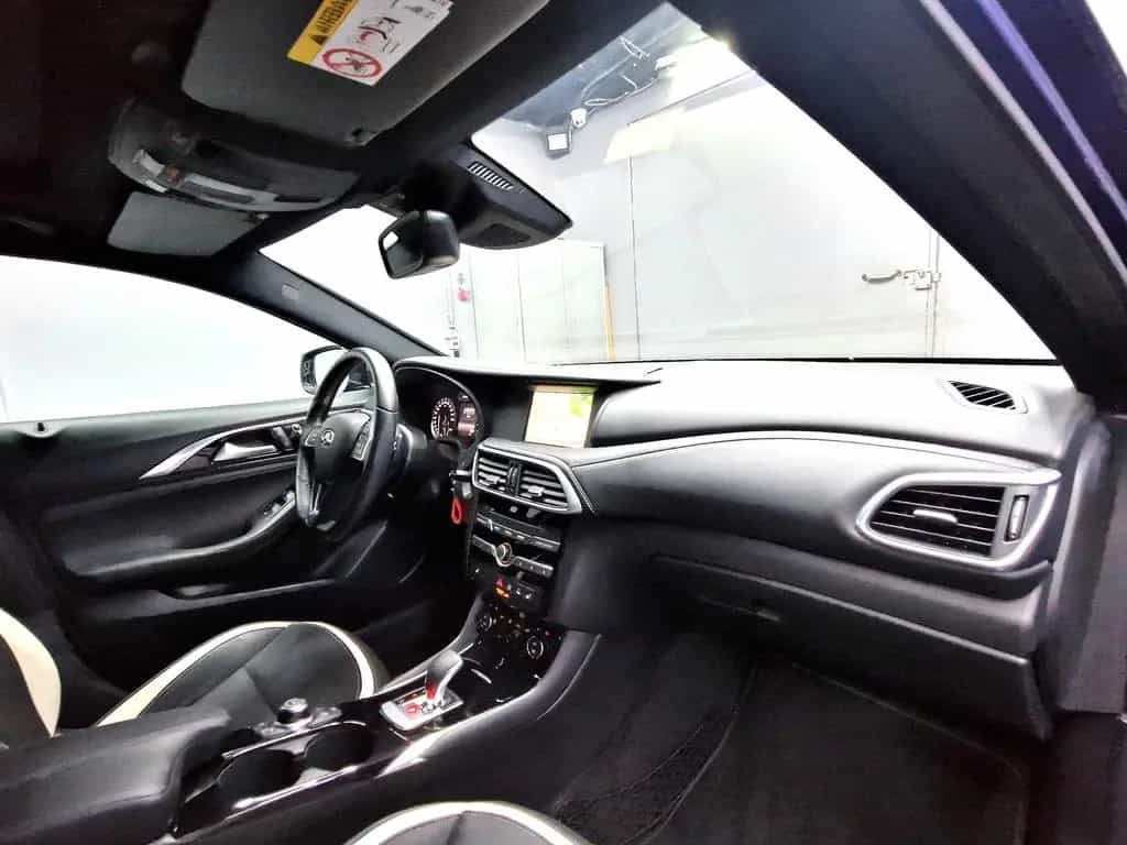 Infiniti Q30 S 2.0 Turbo Sport Tech 4WD|AUTOM|LEDER|PANO 12/2019-photo-11