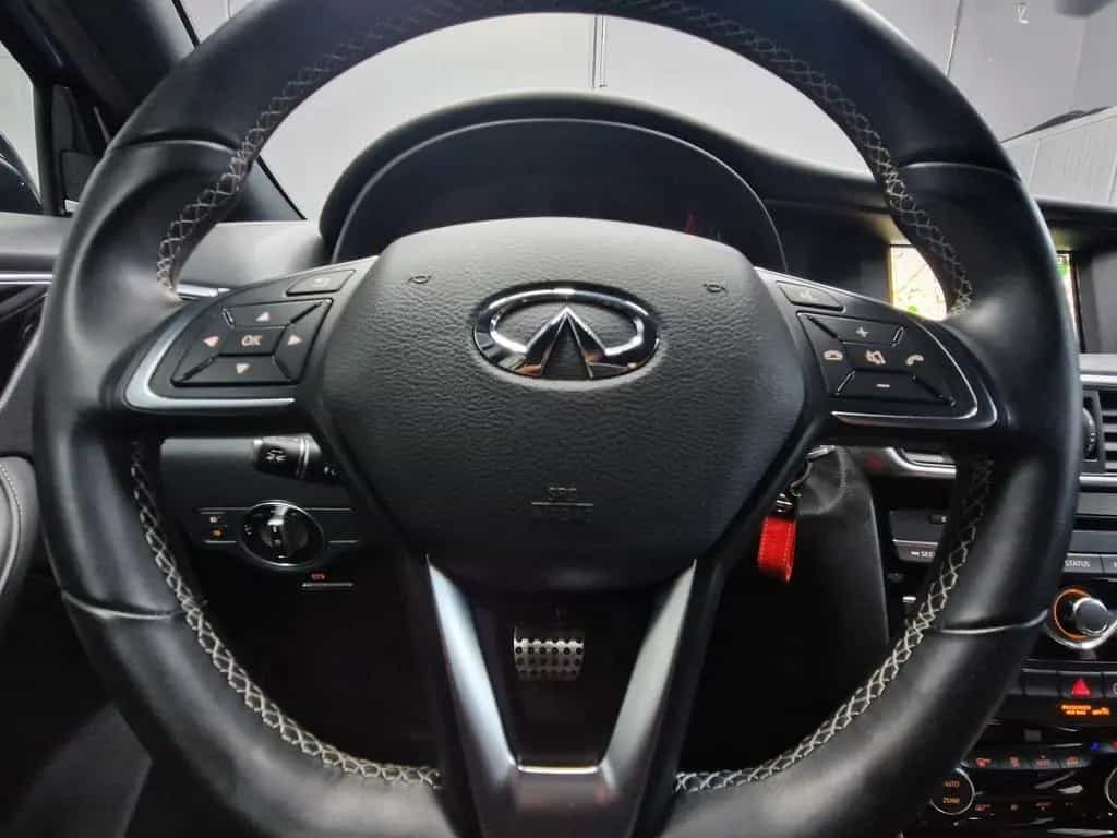 Infiniti Q30 S 2.0 Turbo Sport Tech 4WD|AUTOM|LEDER|PANO 12/2019-photo-14