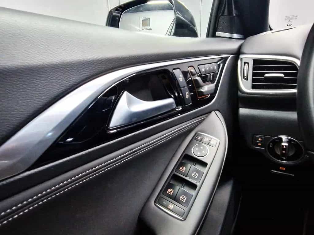 Infiniti Q30 S 2.0 Turbo Sport Tech 4WD|AUTOM|LEDER|PANO 12/2019-photo-18