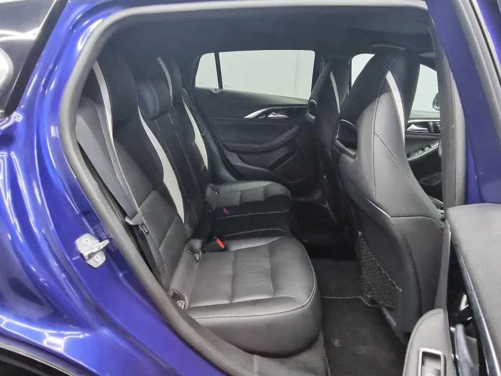 Infiniti Q30 S 2.0 Turbo Sport Tech 4WD|AUTOM|LEDER|PANO 12/2019-photo-9