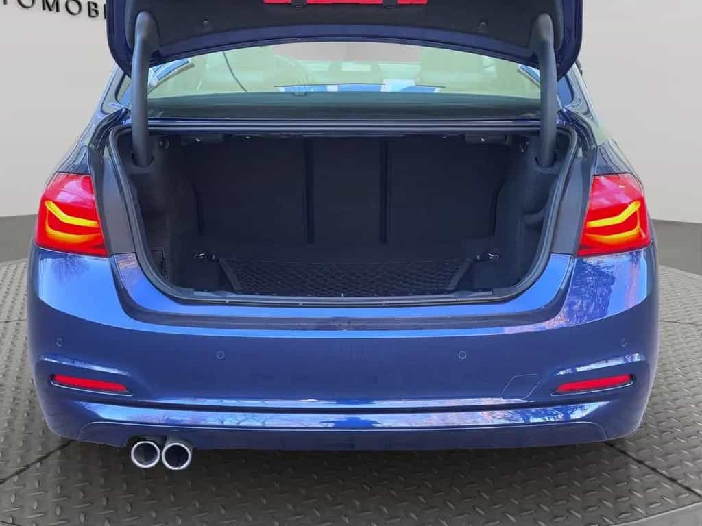 BMW 3 Series 330i 2,0 AUTOMATIK LEDER LED SCHECKHEFT GARANTIE 09/2018-photo-25