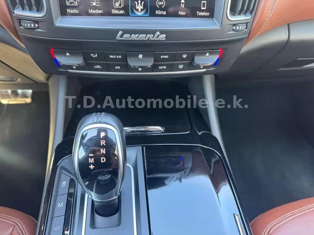 Maserati Levante Diesel/Pano/Ermenegildo Zegna 04/2017-photo-14