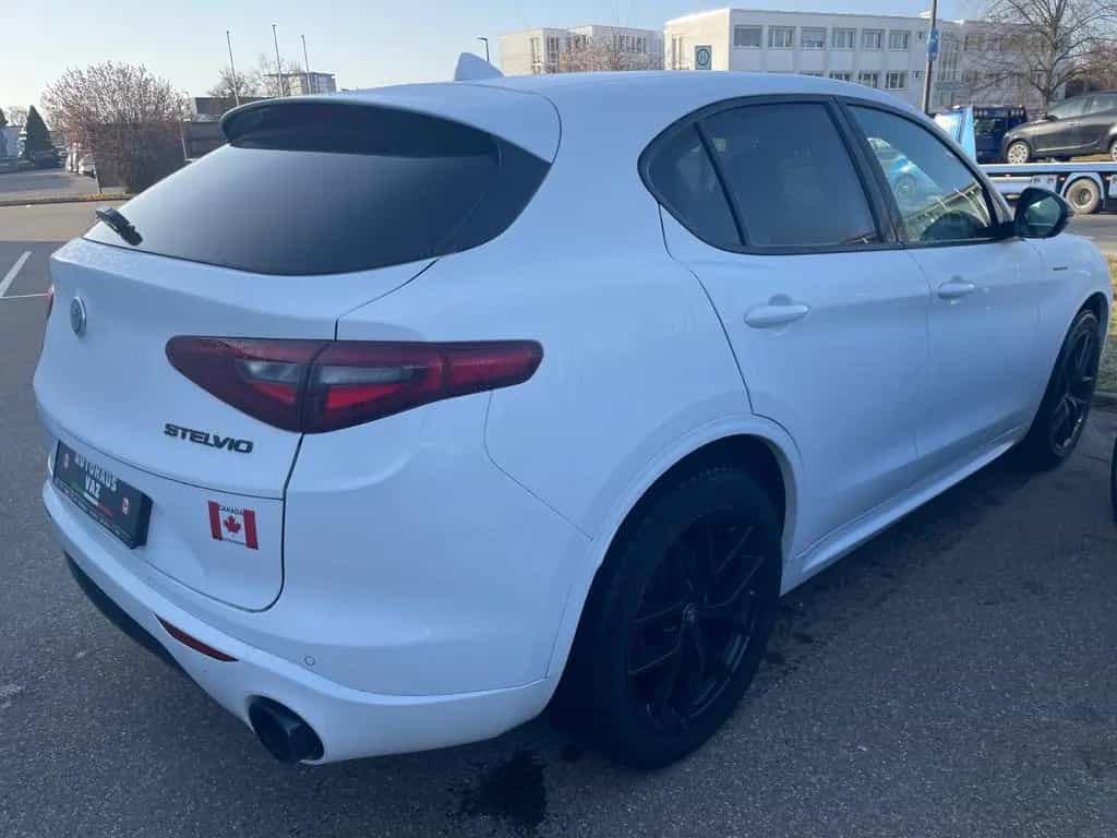 Alfa Romeo Stelvio 2.0 Turbo 16V AT8-Q4 Veloce 08/2021-photo-5