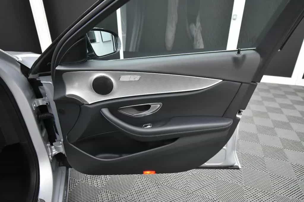 Mercedes-Benz E-Class 220 SHZ AHK RFK LED Ambiente. 07/2018-photo-11
