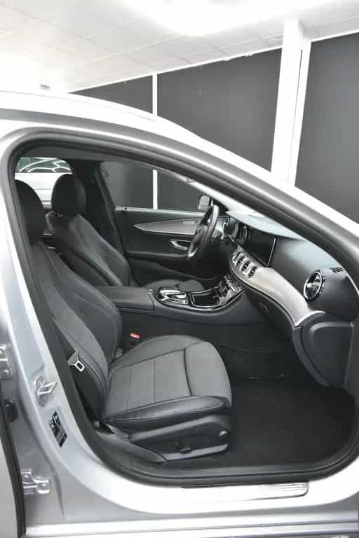 Mercedes-Benz E-Class 220 SHZ AHK RFK LED Ambiente. 07/2018-photo-12