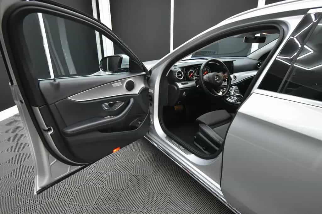 Mercedes-Benz E-Class 220 SHZ AHK RFK LED Ambiente. 07/2018-photo-20